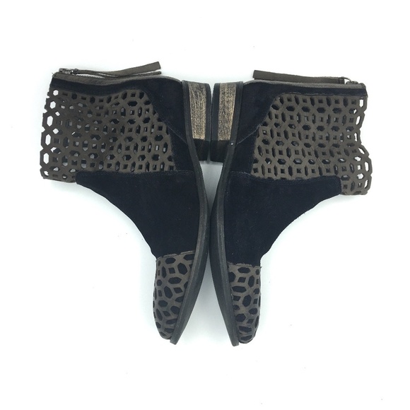 Rebels Vale Leather Geo Cutout Bootie 7 - Picture 11 of 12